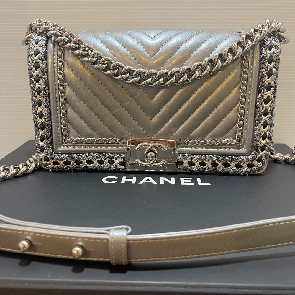 ❌SOLD❌💯Authentic Chanel Boy Chevron Jacket Flap Bag